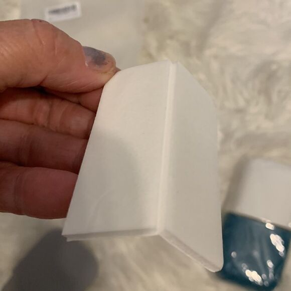 Set of four remote controllers - Picture 5 of 5